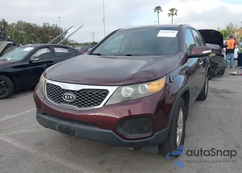 2013 Kia Sorento Lx z USA, uszkodzony, nr VIN 5XYKTDA64DG399070